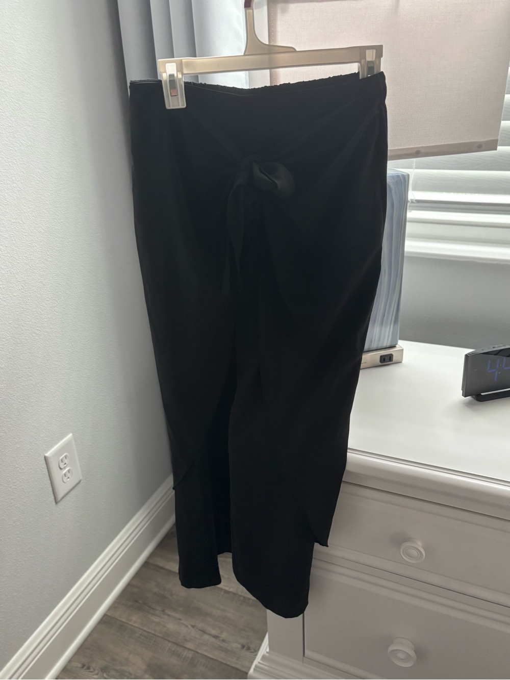 SHEIN Front  Tie -Leg Dress  Pants